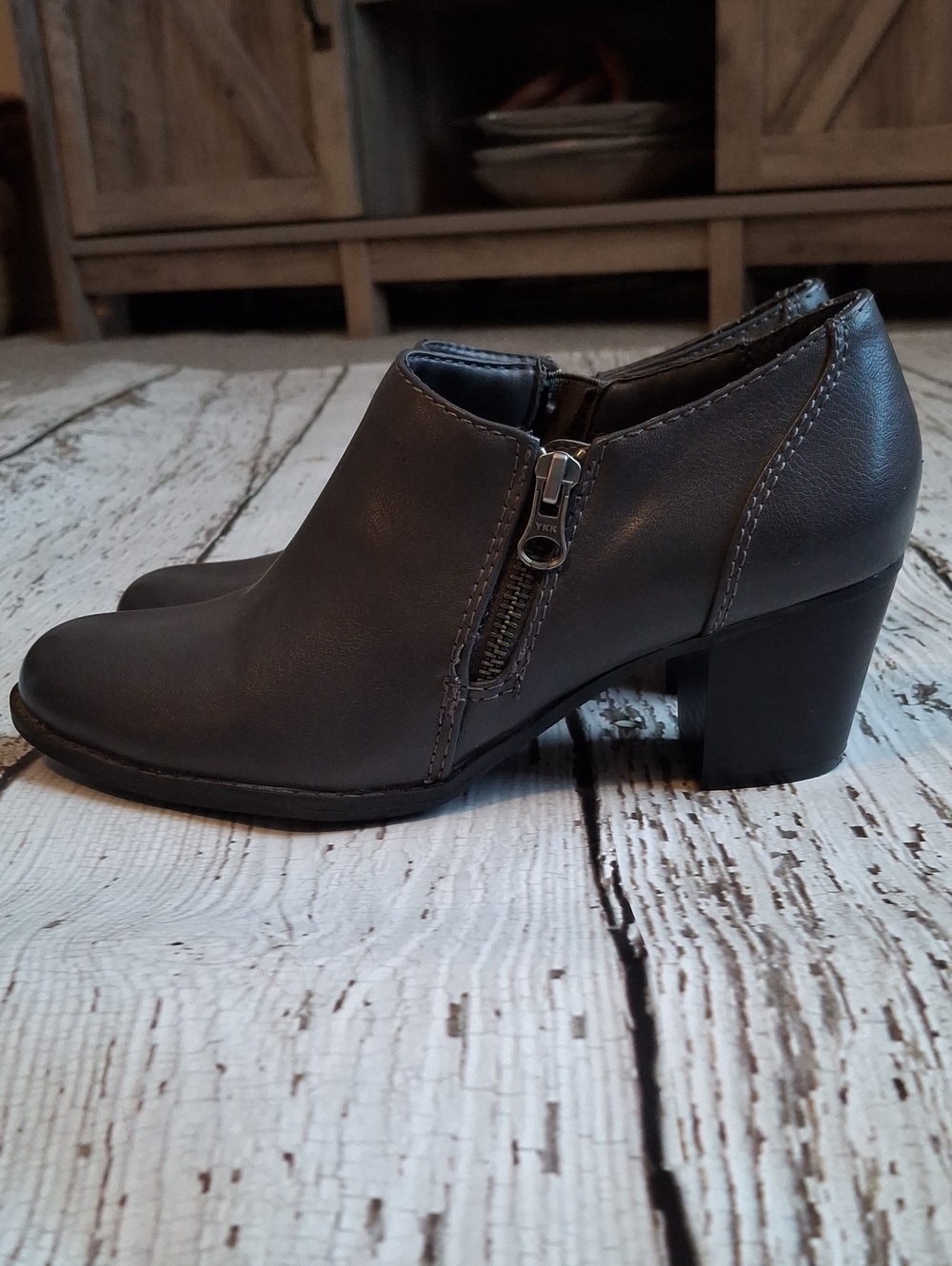 Bass Women's Gray Leather Ankle Booties with Side Zip